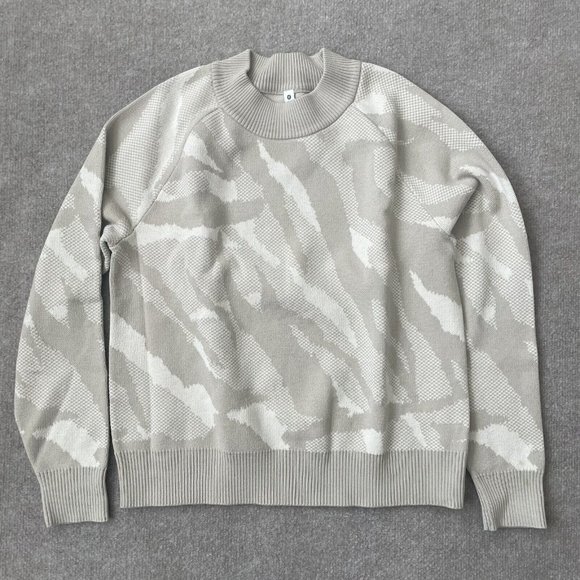 Athleta Sweaters - Athleta Sweater Womens XS Tan Camo Beige Casual Pullover Knit Merino Wool Shirt